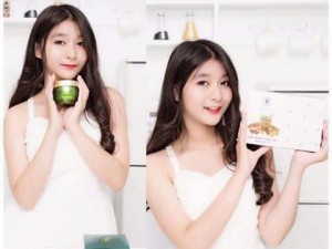 Bộ đôi tắm trắng toàn thên