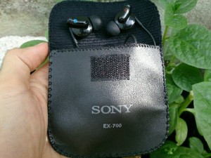 Tai nghe sony EX-700 made in Thailand