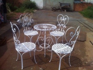 Bàn ghế sân vườn sang trọng giá tốt tại thành phố hồ chí minh