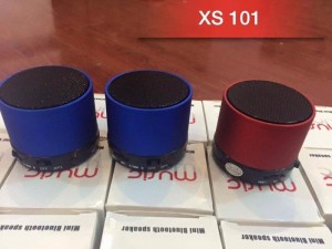 Loa bluetooth nhỏ gọn bắt mắt xs-101