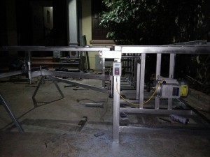 Máy cắt nhựa Đài Loan