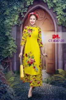 Vải áo dài cách tân bộ, độc đáo với hoa nguyên quần trông lạ mắt của Vải Áo Dài Kim Ngọc.