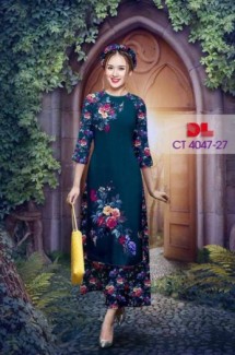 Vải áo dài cách tân bộ, độc đáo với hoa nguyên quần trông lạ mắt của Vải Áo Dài Kim Ngọc.