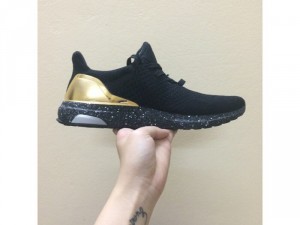Giày thể thao nam Ultra Boost Uncaged Hypebe Black Gold