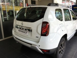 Phần đuôi xe thiết kế gọn gàng