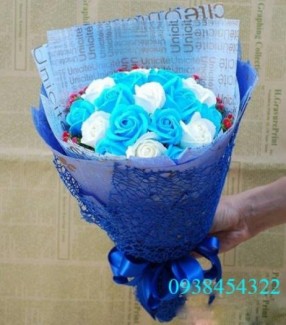 Bó hoa sáp 19 bông cao cấp - Gía bán 250k (xanh dương)