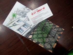 In tờ rơi khổ dọc, in tờ rơi nhà đất - công cụ hỗ trợ quảng bá dich vụ mua bán nhà đất phổ biến và hiệu quả hiện nay | Gọi ngay cho 090 1188 365 để nhận được tư vấn thiết kế tờ rơi tương tự
