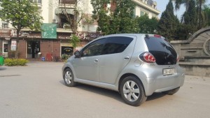 Cần bán xe Toyota Aygo 2011, màu bạc, xe nhập. Máy móc êm ru, xe nguyên bản, không đâm đụng, ngập nước.