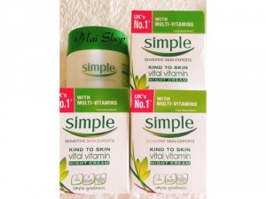 Kem Dưỡng Ban Đêm Simple Kind To Skin Vital Vitamin