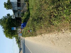 Cần bán gấp lô đất đẹp - giá rẻ
Bán lô đất mặt đường QL 1a, ngã 3 bình hiêp, bình sơn. diện tích: 140m2, ngang 7m dài 20m. Hướng tây, gần chợ, trường học,..khu dân cư đông vui.
Thuận tiện làm nhà ở, kinh doanh,...