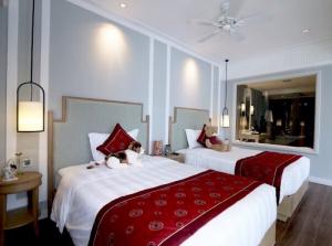 Bán biệt thự Bãi Dài, sổ đỏ, cho thuê 135tr/tháng
