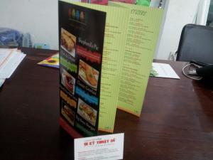 In tờ rơi kết hợp menu, cách bạn đặt tờ rơi vào các đơn hàng giao tận nhà, giao tận tay khách thực đơn cửa hàng của bạn | Khách hàng sẽ còn quay lại đặt hàng tiếp đấy