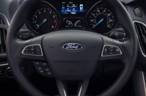 Bán xe Ford Focus 1.5 Ecoboost đời 2017, giá cạnh tranh toàn quốc