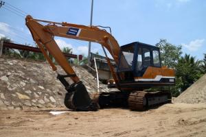 Xe cuốc Kobelco - Bến Tre