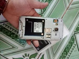 Xác Samsung g360 bể màn hình