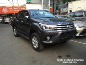 Khuyến Mãi Toyota Bán Tải Hilux 2018 2.4E số tự động 1 cầu Nhập Thái màu Xám giao ngay. Mua trả góp 0%