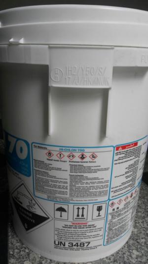 CALCIUM HYPOCHLORIDE ( CHLORINE 70 - Japan)