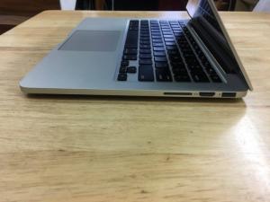 APPLE Macbook pro Retina 15inch MF840 - Model 2015 Sạc 10 lần