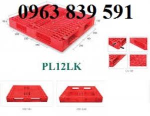 Bán pallet nhựa công nghiệp loại lớn kê hàng giá sĩ.