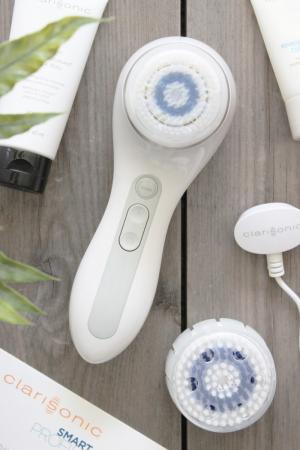 Bán máy rửa mặt Clarisonic Smart Profile uplift fullbox