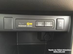 Khuyến Mãi Mua xe Toyota Innova V 2018 Số Tự Động Màu Đồng Ánh Kim. Vay Trả Góp Chỉ 320Tr. Giao Trong Tháng