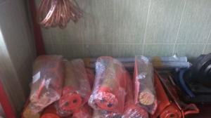 ben nâng rửa xe máy