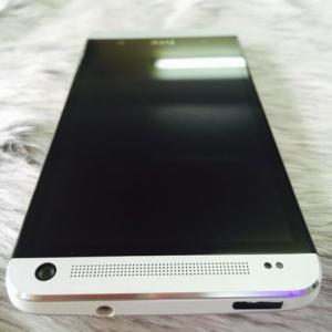 HTC One M7 giá 1790k Siêu Hot