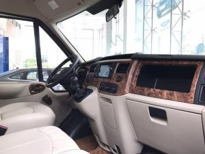 Khuyến Mãi Mua Ford Transite Limousine 2018 Số Sàn Màu Trắng Ngọc Trinh 190Tr. Vay 85% Xe Giao Ngay