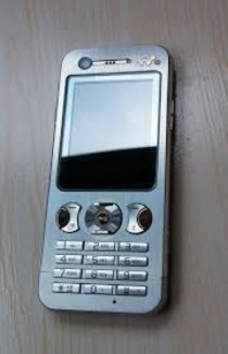 Sony W880i