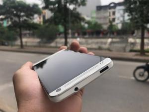 HTC One M7 Thiết kế sành điệu Giá cực mềm