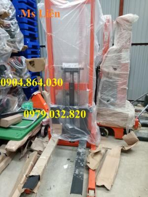 Xe nâng tay cao Model HS 20/16
- Tải trọng nâng 2000 kg