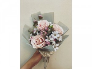 Hoa lụa xinh yêu