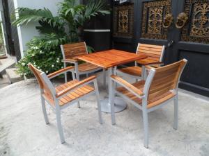 Cần bán gấp 20 bộ bàn ghế nhà hàng tiêc cưới