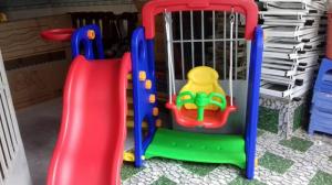 Cầu trượt xích đu trẻ em