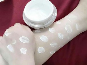 Kem Body Sữa Gạo