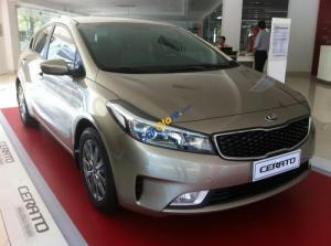 Bán xe KIA Cerato đời xe 2017, mới 100%. Chỉ cần 200tr giao xe ngay.