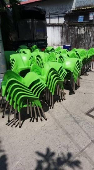 Cần thanh lý bàn ghế như hình giá rẻ hàng xuất khẩu nha , hàng bao đẹp