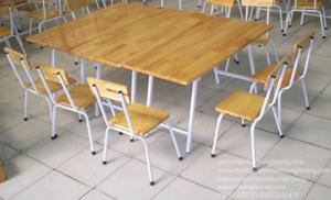 Bàn ghế Phạm Gia chuyên sản xuất các loại bàn ghế sắt gỗ chuyên dùng cho quán cafe , quán ăn , bar clup,..