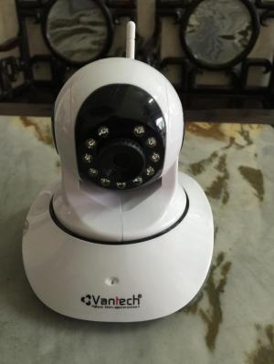 Camera IP Vantech VT-6300B quay 360 độ, cảm biến 1.3 Megapixel giá 1.200.000 bao công lắp đặt