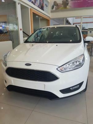 Ford Focus 1.5 Sport 2018, 740tr. đủ màu giao ngay, tặng phim, bảo hiểm,