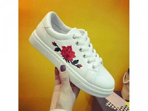 Giày sneaker nữ thêu hoa hồng trắng,đen