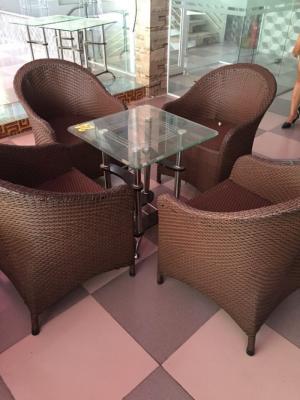 Cần thanh lý ghế cafe, sofa, kiểu sang trọng chất liệu nhựa giả mây dùng cho quán cafe