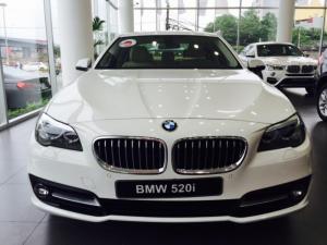 BMW 5 Series 520i F10 màu trắng, giá tốt nhất, có xe giao sớm