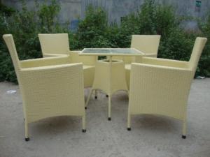 Cần thanh lý bàn ghế nhựa giả mây giá rẻ