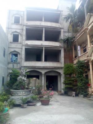 Cần bán gấp nhà nghỉ đã hoàn thiện phần thô