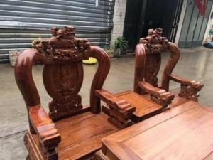 Bộ bàn ghế phòng khách bộ nghê đỉnh hương vân tay 12 gồm 6 món