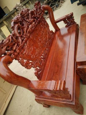Bộ bàn ghế rồng đỉnh gỗ hương vân tay 12