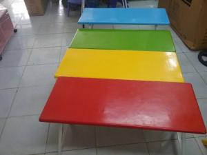 Bàn mầm non, các loại bàn nhựa composite và bàn màu trơn đa dạng
