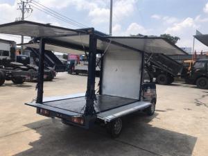 Xe tải dongben thùng kín 770 kg thùng cánh dơi mới