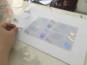 In thẻ nhựa nhân viên giá rẻ tại In Kỹ Thuật Số với công nghệ in offset số lượng lớn